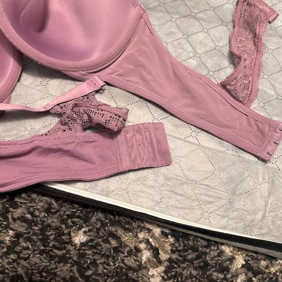 Cacique Lane Bryant Lilac Bra Front Closure Adorable Back with Lace 40DD NWOT - Picture 9 of 15